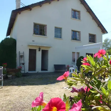 D'hotes De L'etang 2*